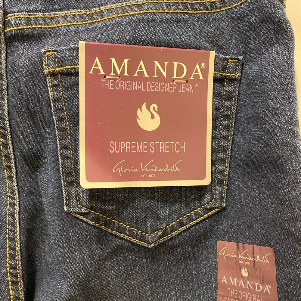 Gloria Vanderbilt® Amanda Petite High‑Rise Straight‑Leg Jeans NWT 4P - Picture 3 of 10